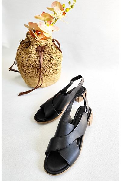 Of&Off Women's Genuine Leather Sandals