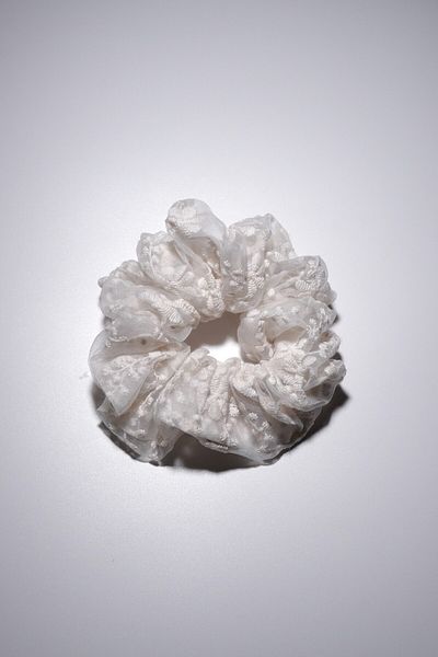 Rumon Flower Embroidered Rubber Hair Clip