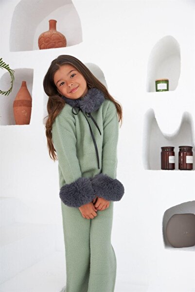 Marka Sensin Kids Girl's Removable Collar and Sleeve Furry Sweater Trousers Knitwear Set