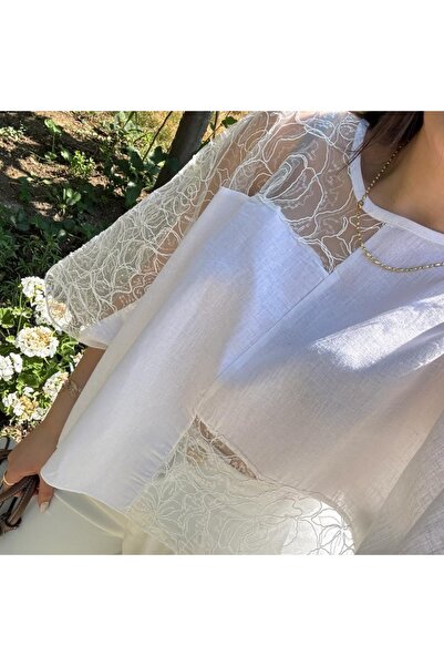 Boutique Sirena Linen Lace Embroidered Blouse