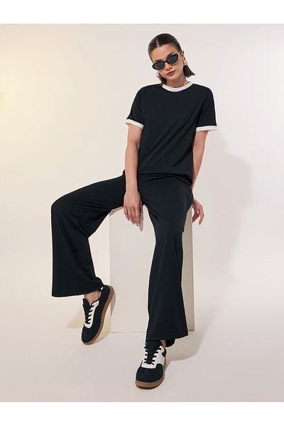 Styli Contrast Trim Short Sleeve T-Shirt and Pants Co-Ords