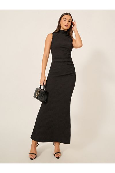 Styli Textured High Neck Sleeveless Top and Skirt Co-Ords