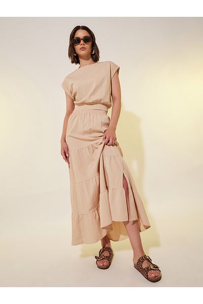 Styli Crinkled Extended Sleeves Top and Tiered Maxi Skirt Co-Ords