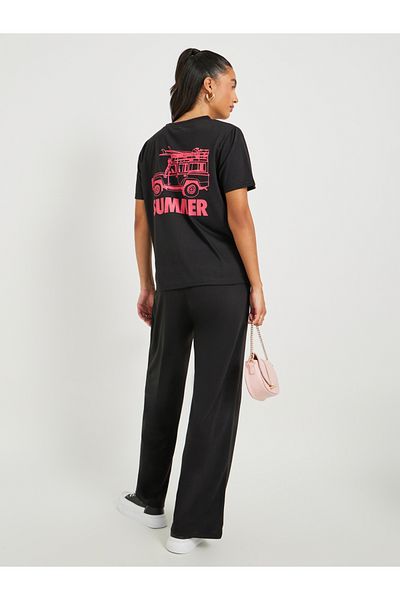 Styli Car Graphic Print Short Sleeve T-Shirt and Pants Co-Ords