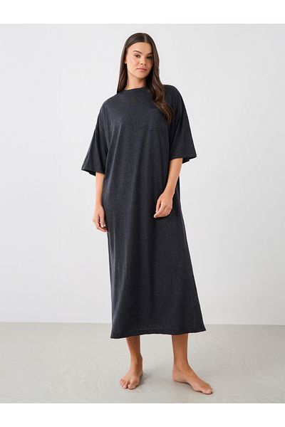 Styli Solid Dropped Shoulder Pocket Detail Nightdress with Side Slit