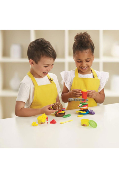 Hasbro Play-Doh Kitchen Creations Plasticine Set, Burgers and Fries Creative Set