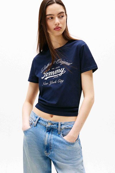 Tommy Hilfiger Γυναικείο μπλουζάκι με λογότυπο της πόλης της Νέας Υόρκης - Navy Blue