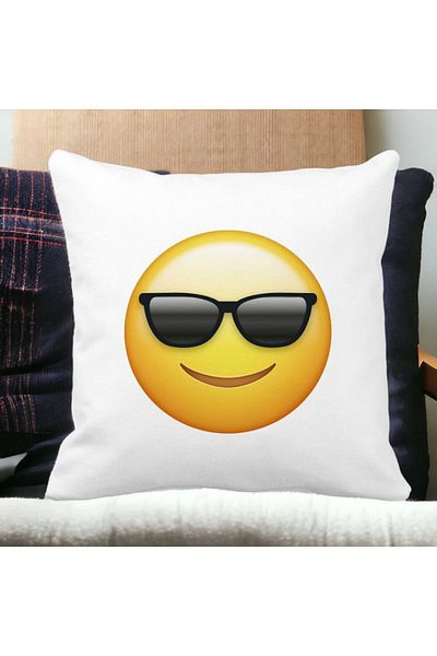 BEKZ Square Pillowcase Emoji Girl With Glasses, 40x40 Cm, White, Matte