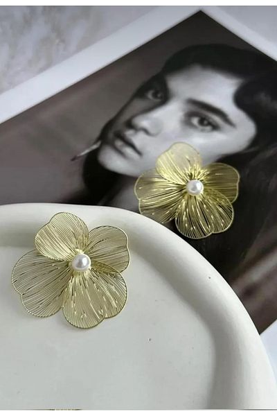 Be Best Women's Design Gold Color Flower Pearl Detailed Earrings Be113