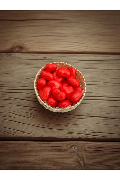 EQMQ STORE KOZMETİK Mini Heart Decorative Scented Basket Red Soap (20 Pieces 2*2 cm in the Basket)