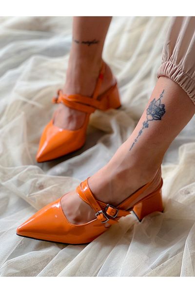 BERFONA Veroni̇ka Orange Patent Leather Strappy Buckle 5 cm Heeled Sandals