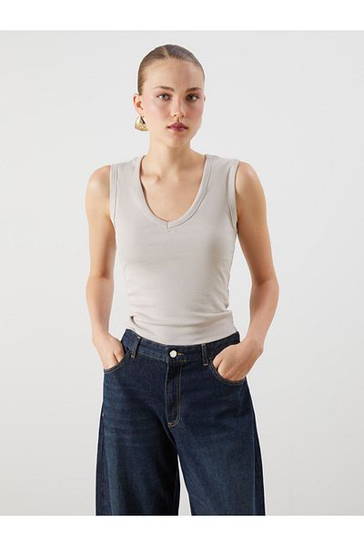 LC Waikiki New Season V-Neck Women's Undershirt - S5P976Z8