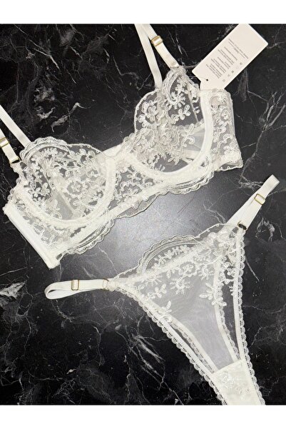 Purelove Secret Beyaz Dantel İşlemeli Balenli Brode Sütyen Takım