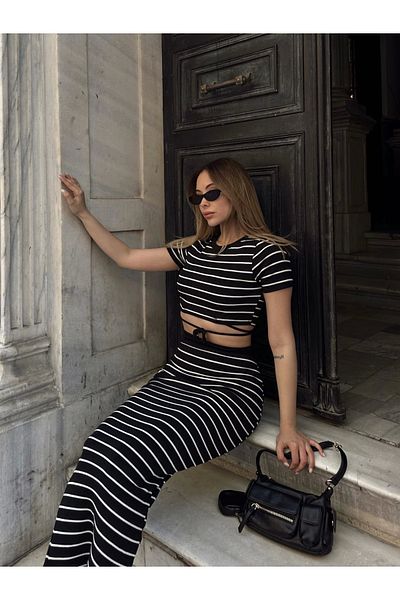 Zerenyus Striped Skirt Suit Black