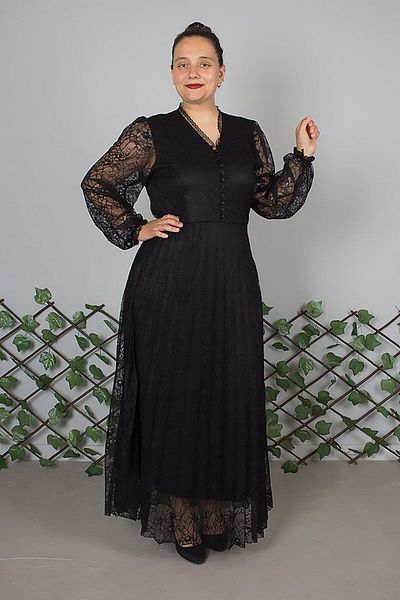 Truva XXL 3 Button Hijab Compatible Black Dress with Sleeve Lace Detail – Size 44/50