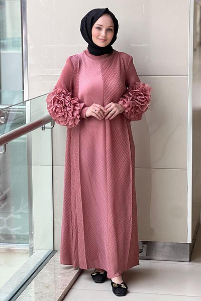 Mahal Accordion Dress with Rose Sleeves