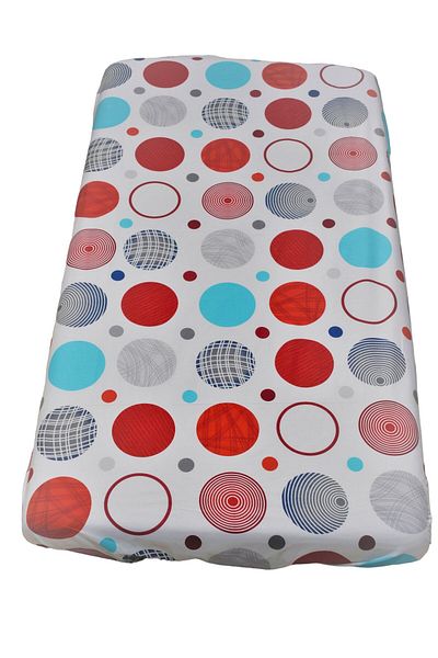Lia's Boutique Crib sheet, 100% cotton, dimensions 60 x 120 x 10 cm, white pattern with colored circles