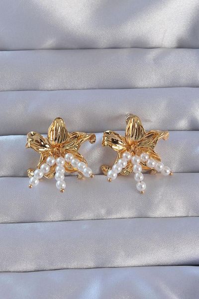 AfraBeauty 316L Steel Gold Pearl Accessories Flower Model Earrings