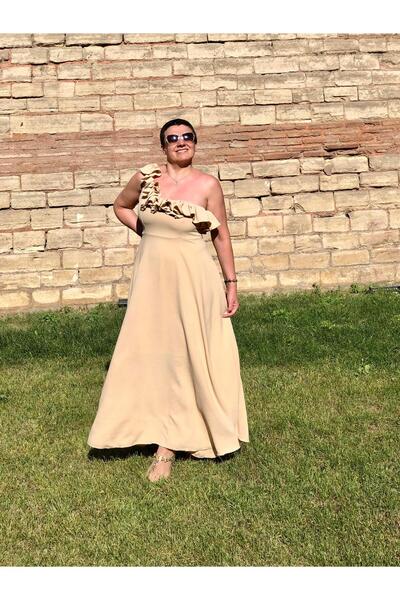 wisteriA Tek Omuz Volan Detaylı Uzun Kloş Elbise