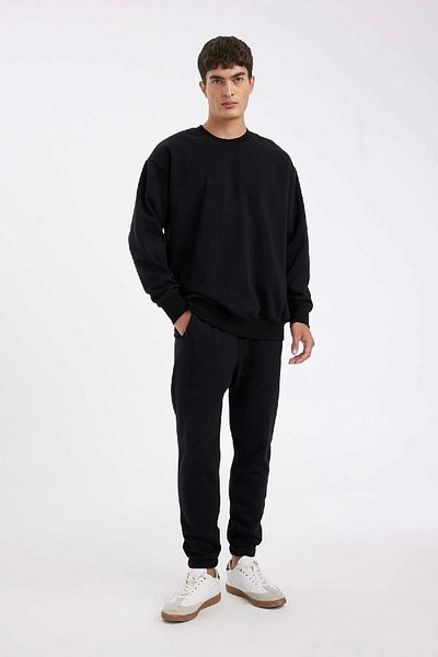 LC Waikiki Lc Waiki Dfc- Black Oversize Fit Wide Fit Crew Neck Thick Fabric Basic Plain Sweatshirt T5139Az2