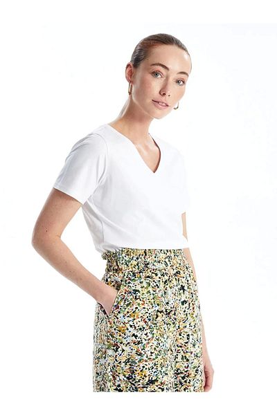 LC Waikiki Lc Waiki Basic Buxe White V-Neck Plain Short Sleeve Women's T-Shirt