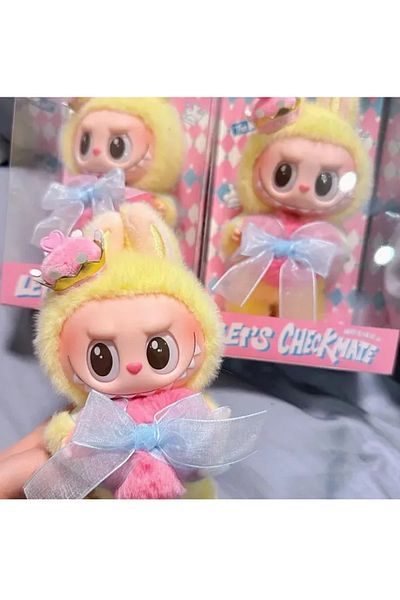 COOYA New Arrivals Labubu Queen With Box Macarons Bubble, Monsters Chess Adventure Series, Plush Doll