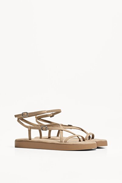 Bershka Bantlı düz sandalet