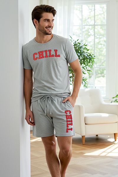 Trendyol Collection Graues Strick-Pyjama-Set mit normaler Passform und bedruckten Shorts TMNSS25PT00015