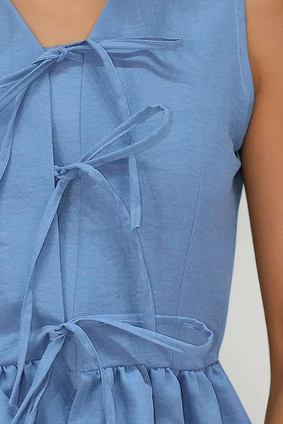 Trend Alaçatı Stili Γυναικεία Airman Blue V λαιμόκοψη Φιόγκος Λεπτομερής φούστα με βολάν Aerobin Μπλούζα ALC-X14179