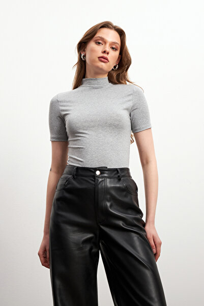 Ladima Γυναικεία ανοιχτό γκρι κοντομάνικη μπλούζα