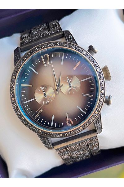 Weluxa Bronze Color Antique Case Cord Men's Wrist Watch with Motif Detail