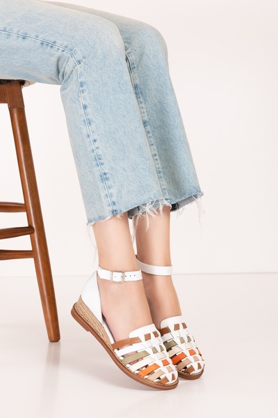 Gondol Kadın Hakiki Deri El Örgüsü Özel Hasır Sargılı Sandalet Ell.7249 Beyaz Kombin