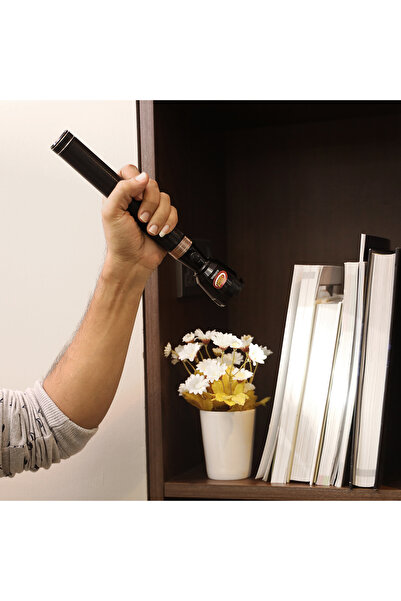 Olsenmark 2000mAh Rechargeable Super Bright CREE LED Flashlight, 288 mm Size, OMFL2574, Rechargeable