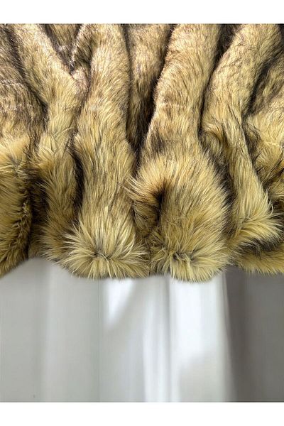 PLUSH STUDIO ISTANBUL Φυσική εμφάνιση με γούνινο σχέδιο μακρύ βελούδινο ύφασμα - 50x150 cm