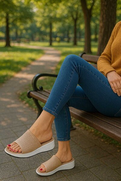 Bereket Kundura 3137 نموذج مريح منسوج من فرو المنك بكعب منخفض