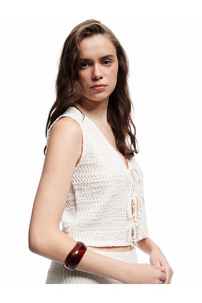 Koton Textured Front Tie Bow Detailed V-Neck Crochet Vest