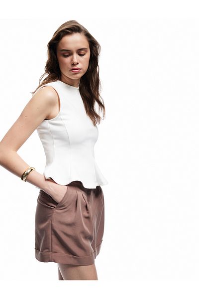 Koton Modal Fabric Regular Fit Short Shorts with Pile Detail and Pockets