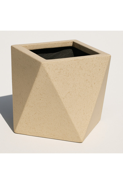 Beton Prizma Saksı 20x20x25cm