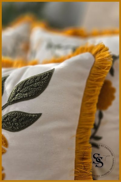 SasoHome Beauty Flowers Punch Embroidery Patterned Linen Throw Pillow Cover