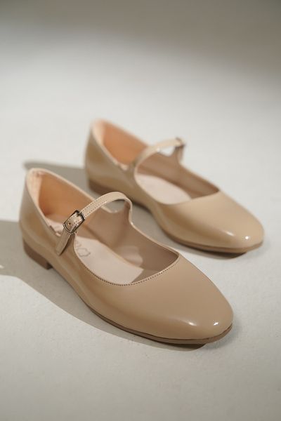 lovitto Women's Tape Buckle Detailed Leather Inside Cream Ecru Ballerinas