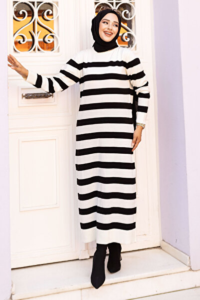 Tesettür Dünyası Ριγέ πλεκτό μακρύ φόρεμα TSD240719 Λευκό