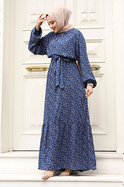 Tesettür Dünyası Malé květinové zdobení dlouhé hidžábové šaty TSD240306