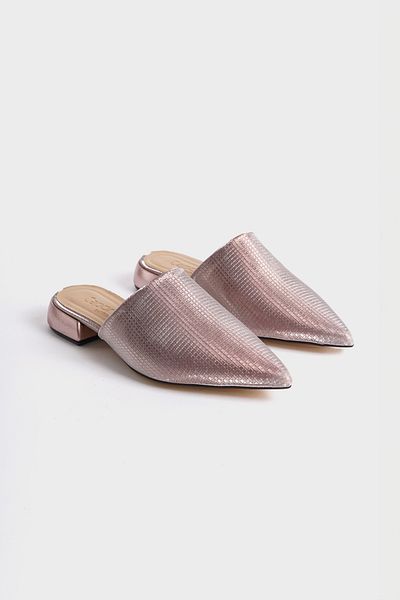 Capone Outfitters Pointed Toe Short Heeled Closed Women's Slippers