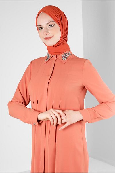 Alvina ТУНИКА С БРОДИРАНА ЯКА И ПЛИСИРАНИ ДЕТАЙЛИ 43509