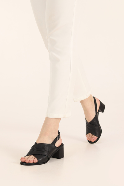 ERDİ AKAY Women's Genuine Leather Heeled Comfort Sandals