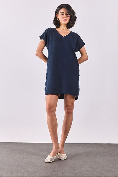 VENA Rochie de jeans cu mânecă scurtă cu decolteu în V Helly Blue (Tencel)(TM) - BLUE BLACK