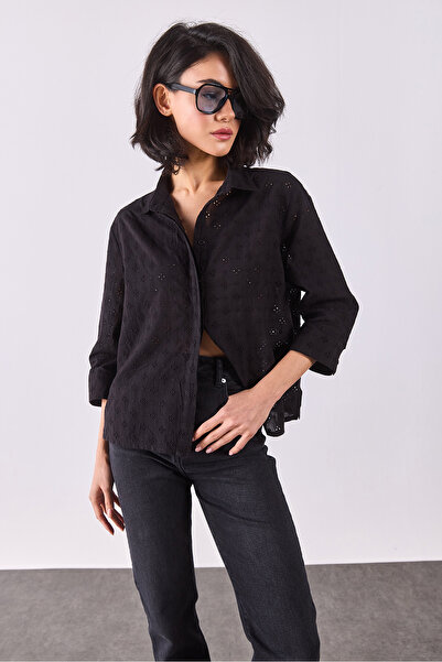 VENA Κεντημένη μπλούζα με κουμπί μπροστά - ΜΑΥΡΗ
