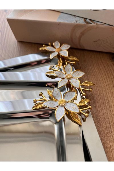 Maglor 6 Pieces Enamel Daisy Accessories Square Silver Tray Coffee Presentation Tray