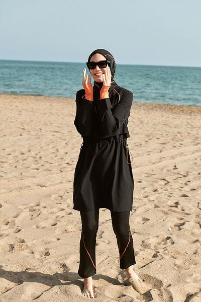Haşema Performance Series Orange Piping Black 5 Piece Full Hijab Swimsuit Set 2019