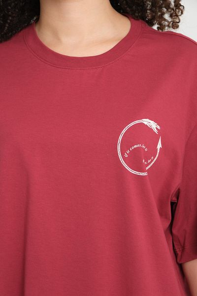 Store 100% Cotton, Relaxed Fit, Crew Neck T-Shirt - Aesthetic Text Design